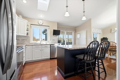 Welcome to this beautifully maintained 3 bedroom, 3 bath home on Ironwood Golf Course in Illinois - for sale on GolfHomes.com, golf home, golf lot