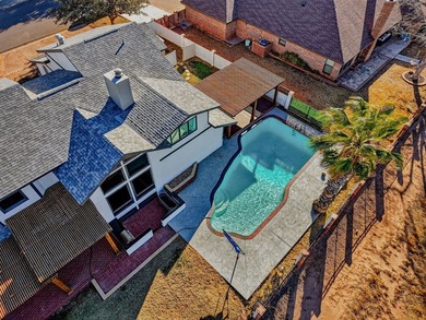 Uniquely contemporary tri-level home offering 5 bedrooms, 4.5 on Green Tree Country Club in Texas - for sale on GolfHomes.com, golf home, golf lot