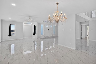 Uniquely contemporary tri-level home offering 5 bedrooms, 4.5 on Green Tree Country Club in Texas - for sale on GolfHomes.com, golf home, golf lot