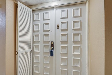 Hugh Price Reduction!! Bring your decorator and contractor to on Martin County Golf Course in Florida - for sale on GolfHomes.com, golf home, golf lot