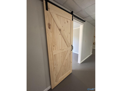 Gorgeous 4 bedroom home on a corner lot inside Arab city limits! on Twin Lakes Golf Course in AL - for sale on GolfHomes.com, golf home, golf lot