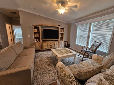 This lovely 3bed 2bath home is move in ready! Seller is on Riverwood Golf Club in Florida - for sale on GolfHomes.com, golf home, golf lot