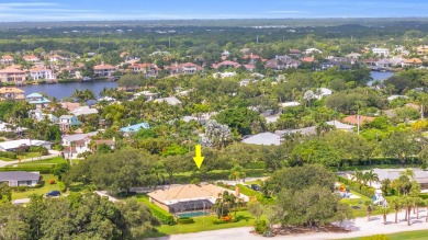 Spacious 3 bed, 3 full bath estate style home with a large on Turtle Creek Club in Florida - for sale on GolfHomes.com, golf home, golf lot