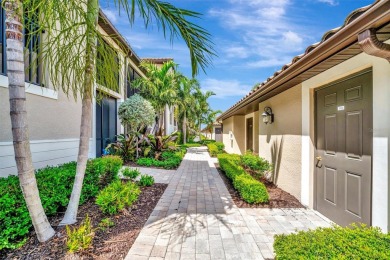 Welcome to your dream home! This beautifully appointed 2-bedroom on Lakewood National Golf Club in Florida - for sale on GolfHomes.com, golf home, golf lot