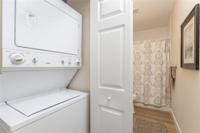 STUNNING!! TURNKEY FURNISHED, 903 sq ft unit is ready for YOU! on Rotonda Golf and Country Club The Links Course in Florida - for sale on GolfHomes.com, golf home, golf lot