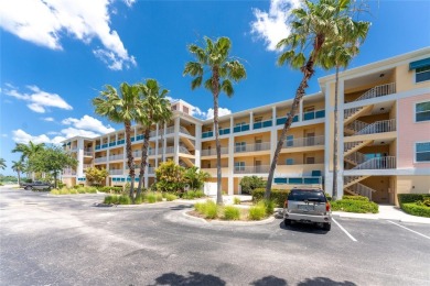 STUNNING!! TURNKEY FURNISHED, 903 sq ft unit is ready for YOU! on Rotonda Golf and Country Club The Links Course in Florida - for sale on GolfHomes.com, golf home, golf lot