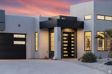 Price reduced - incredible value!! Welcome to this beautiful on Copper Rock Golf Course in Utah - for sale on GolfHomes.com, golf home, golf lot