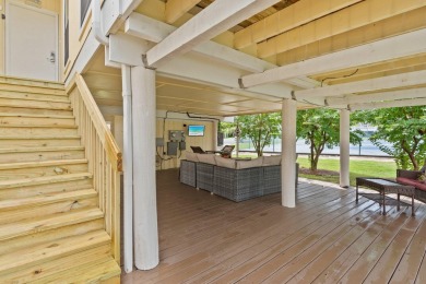 This beautifully updated freestanding three-bedroom beach villa on Sandpiper Cove Golf Course in Florida - for sale on GolfHomes.com, golf home, golf lot