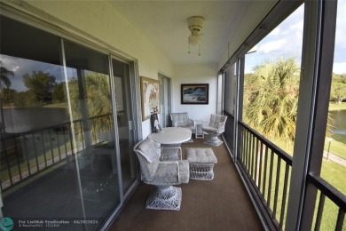 Discover convenience, and scenic beauty in this lovely 2-bedroom on Inverrary Country Club in Florida - for sale on GolfHomes.com, golf home, golf lot