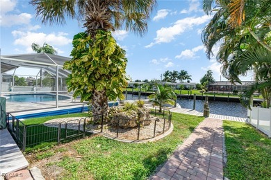 DISCOVER THE WATERFRONT LIFESTYLE YOU'VE BEEN DREAMING OF on El Rio Golf Course and Club in Florida - for sale on GolfHomes.com, golf home, golf lot