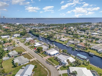 DISCOVER THE WATERFRONT LIFESTYLE YOU'VE BEEN DREAMING OF on El Rio Golf Course and Club in Florida - for sale on GolfHomes.com, golf home, golf lot