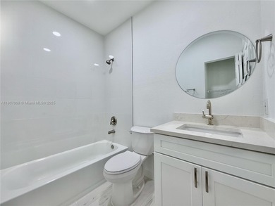 Spacious 3-bedroom/3-bathroom townhome featuring an open layout on Woodlands Country Club in Florida - for sale on GolfHomes.com, golf home, golf lot