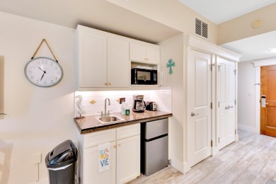 Located on the 3rd floor of Lasata, this updated coastal studio on Sandestin Golf and Beach Resort - Raven in Florida - for sale on GolfHomes.com, golf home, golf lot