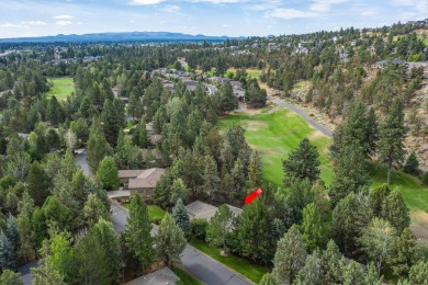 Stunningly updated home in the coveted, gated River's Edge Golf on Rivers Edge Golf Resort in Oregon - for sale on GolfHomes.com, golf home, golf lot