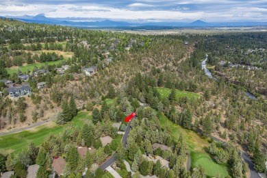Stunningly updated home in the coveted, gated River's Edge Golf on Rivers Edge Golf Resort in Oregon - for sale on GolfHomes.com, golf home, golf lot