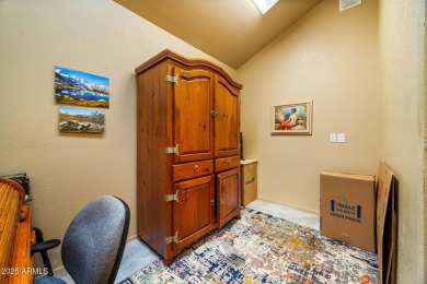 Beautiful 2 Bed, 2 Bath home in White Mountain Lake Vistas on Juniper Ridge R.V. Golf Resort in Arizona - for sale on GolfHomes.com, golf home, golf lot