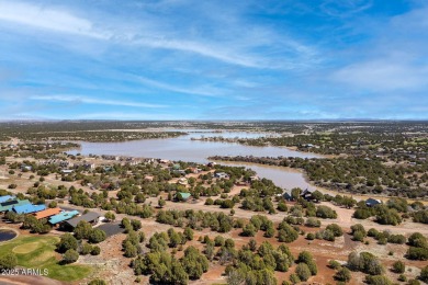 Beautiful 2 Bed, 2 Bath home in White Mountain Lake Vistas on Juniper Ridge R.V. Golf Resort in Arizona - for sale on GolfHomes.com, golf home, golf lot