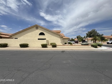 Priced below appraisal, this 3-bed + den corner-lot home offers on Alta Mesa Golf Club in Arizona - for sale on GolfHomes.com, golf home, golf lot