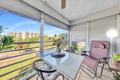 Turnkey Palm Aire condo w/ beautiful golf course views on Palm-Aire Country Club and Resort - Palms in Florida - for sale on GolfHomes.com, golf home, golf lot