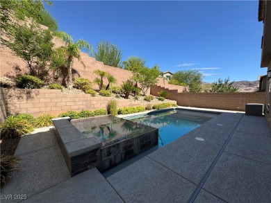 WOW! PERFECT 4 BED 4 BATH 2 STORY HOME LOCATED IN LAKE LAS on Falls Golf Course in Nevada - for sale on GolfHomes.com, golf home, golf lot