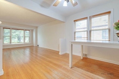 A rare opportunity to own a home in a City with a suburban on Edgebrook Golf Course in Illinois - for sale on GolfHomes.com, golf home, golf lot