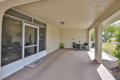 MOVE-IN READY ON A DESIRABLE CORNER LOT IN KINGS POINT!

 on Falcon Watch Golf Club in Florida - for sale on GolfHomes.com, golf home, golf lot