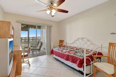 Welcome to Wynmoor! This beautiful 2-bedroom, 2-bath penthouse on Wynmoor Golf Course in Florida - for sale on GolfHomes.com, golf home, golf lot