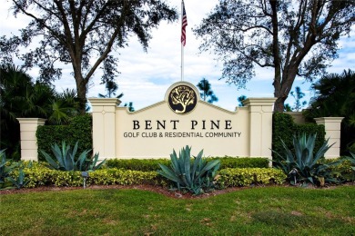 Brand new roof!!!Beautiful lake view villa with private setting on Bent Pine Golf Club in Florida - for sale on GolfHomes.com, golf home, golf lot