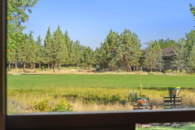 Beautiful SINGLE LEVEL home strategically situated fronting the on Eagle Crest Golf Resort - Resort Course in Oregon - for sale on GolfHomes.com, golf home, golf lot