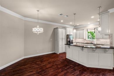 MAKE THIS LOVELY 3-2-2 NUTCRACKER GOLF COURSE VILLA in Pecan on Nutcracker Golf Club in Texas - for sale on GolfHomes.com, golf home, golf lot