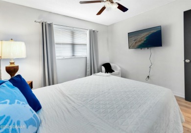 Beautifully remodeled 2 bedroom/2 bathroom condo located at the on Daytona Beach Golf Club in Florida - for sale on GolfHomes.com, golf home, golf lot