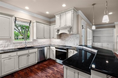 MAKE THIS LOVELY 3-2-2 NUTCRACKER GOLF COURSE VILLA in Pecan on Nutcracker Golf Club in Texas - for sale on GolfHomes.com, golf home, golf lot
