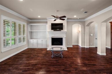MAKE THIS LOVELY 3-2-2 NUTCRACKER GOLF COURSE VILLA in Pecan on Nutcracker Golf Club in Texas - for sale on GolfHomes.com, golf home, golf lot