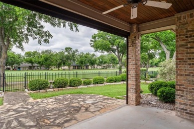 MAKE THIS LOVELY 3-2-2 NUTCRACKER GOLF COURSE VILLA in Pecan on Nutcracker Golf Club in Texas - for sale on GolfHomes.com, golf home, golf lot