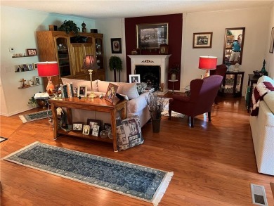 Updated, lake adjacent and only $143 a sq. ft! Perfect, move-in on Bella Vista Country Club - Berksdale in Arkansas - for sale on GolfHomes.com, golf home, golf lot