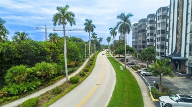 Bright & modern 1 bed/1.5 bath condo on prestigious Diplomat on  in Florida - for sale on GolfHomes.com, golf home, golf lot