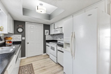 NEW ROOF 2025, HVAC 2017! Step into this charming 2 Bedroom, 2 on The Links of Spruce Creek in Florida - for sale on GolfHomes.com, golf home, golf lot