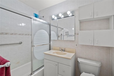 Commuter's Dream! 2 bedrooms, 2 bathrooms with terrace with on Scarsdale Golf Club in New York - for sale on GolfHomes.com, golf home, golf lot