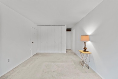 Commuter's Dream! 2 bedrooms, 2 bathrooms with terrace with on Scarsdale Golf Club in New York - for sale on GolfHomes.com, golf home, golf lot