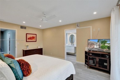 Remarkable + renovated townhouse condo nestled in the heart of on Palm-Aire Country Club and Resort - Palms in Florida - for sale on GolfHomes.com, golf home, golf lot