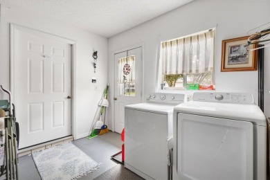 NEW ROOF 2025, HVAC 2017! Step into this charming 2 Bedroom, 2 on The Links of Spruce Creek in Florida - for sale on GolfHomes.com, golf home, golf lot