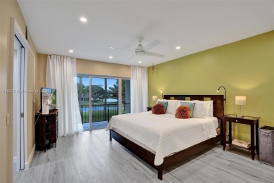 Remarkable + renovated townhouse condo nestled in the heart of on Palm-Aire Country Club and Resort - Palms in Florida - for sale on GolfHomes.com, golf home, golf lot