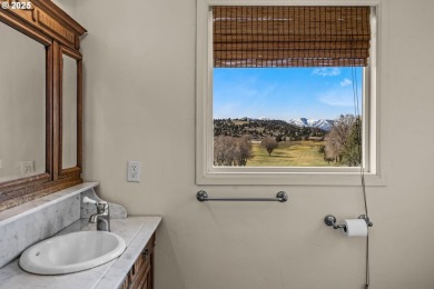 Enjoy the beauty of this custom built home that overlooks the on John Day Golf Club in Oregon - for sale on GolfHomes.com, golf home, golf lot