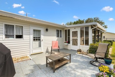 NEW ROOF 2025, HVAC 2017! Step into this charming 2 Bedroom, 2 on The Links of Spruce Creek in Florida - for sale on GolfHomes.com, golf home, golf lot