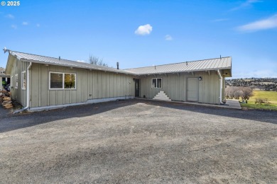 Enjoy the beauty of this custom built home that overlooks the on John Day Golf Club in Oregon - for sale on GolfHomes.com, golf home, golf lot