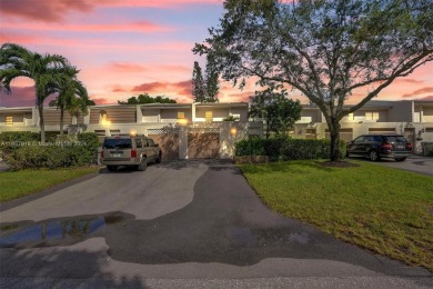 Remarkable + renovated townhouse condo nestled in the heart of on Palm-Aire Country Club and Resort - Palms in Florida - for sale on GolfHomes.com, golf home, golf lot