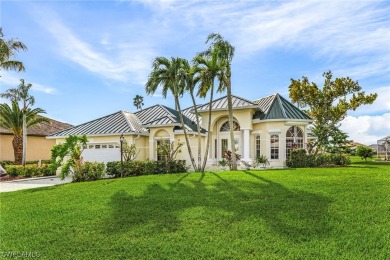 Updated thru out and renovated in the last few years, owner on Royal Tee Country Club in Florida - for sale on GolfHomes.com, golf home, golf lot