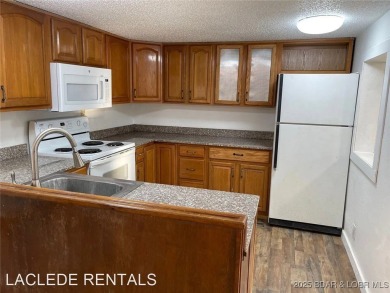 Welcome to this remodeled 2-bedroom, 2-bath home located on the on Lake Valley Country Club in Missouri - for sale on GolfHomes.com, golf home, golf lot