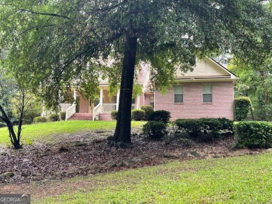 Welcome to 100 Goldfinch Circle-an all-brick ranch-style home on Turtle Cove Golf Course in Georgia - for sale on GolfHomes.com, golf home, golf lot