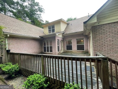 Welcome to 100 Goldfinch Circle-an all-brick ranch-style home on Turtle Cove Golf Course in Georgia - for sale on GolfHomes.com, golf home, golf lot